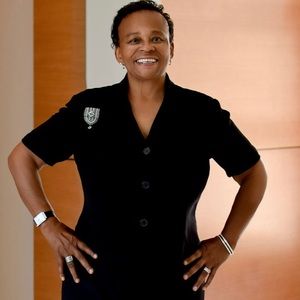 Meet your Posher, Pamela